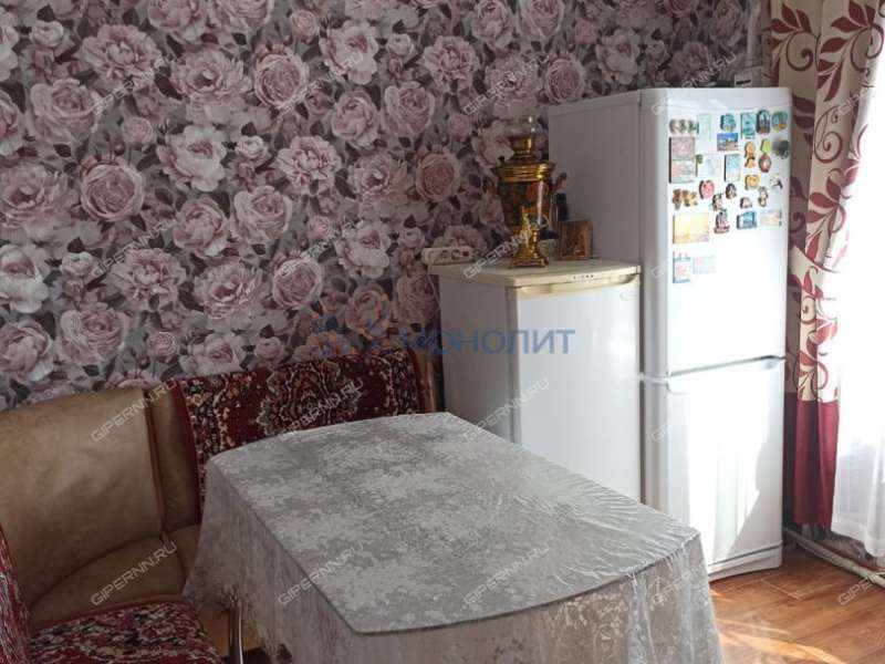 дом на улице Школьная рабочий посёлок Сухобезводное