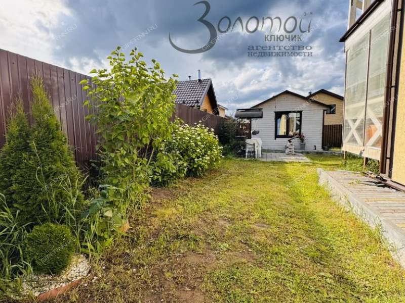 дом на Молодежной улице деревня Хватково