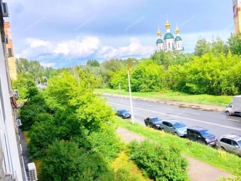 2-komnatnaya-ul-geroya-shnitnikova-d-8 фото