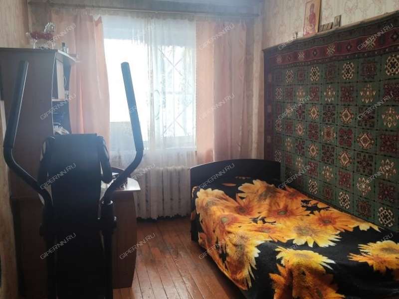 трёхкомнатная квартира на улице Героя Юрия Смирнова дом 27