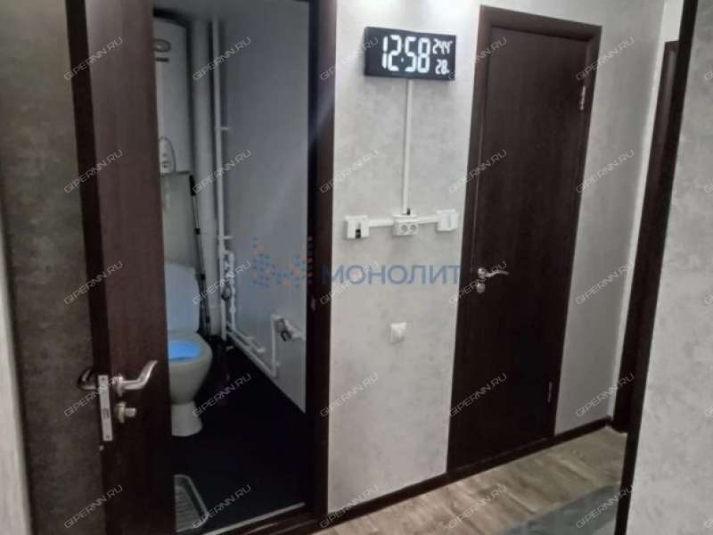 трёхкомнатная квартира на улице Чкалова дом 2 рабочий посёлок Решетиха