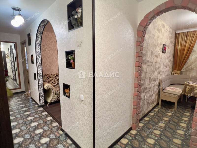 трёхкомнатная квартира на улице Шаляпина дом 20