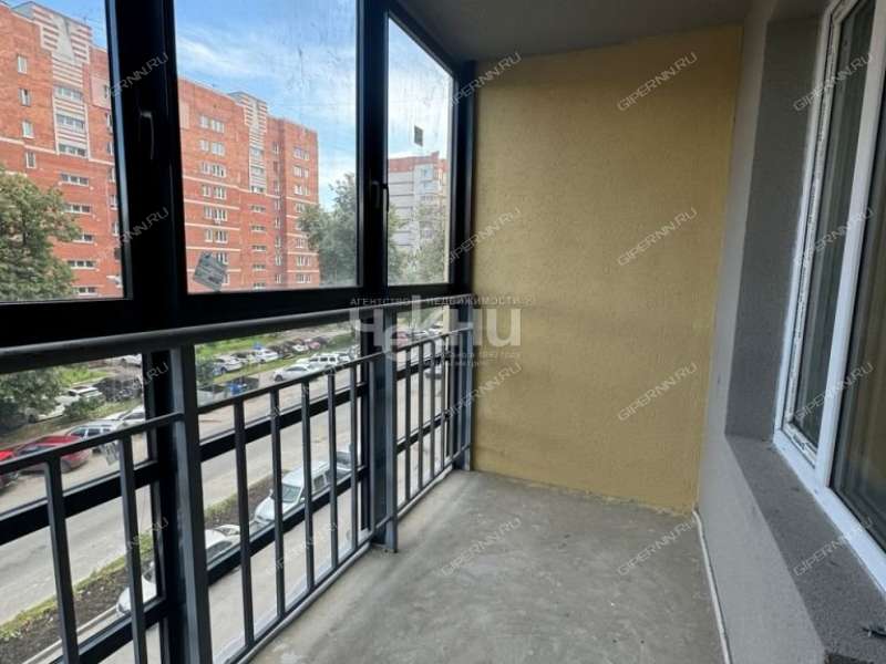 трёхкомнатная квартира на Полтавской улице дом 15