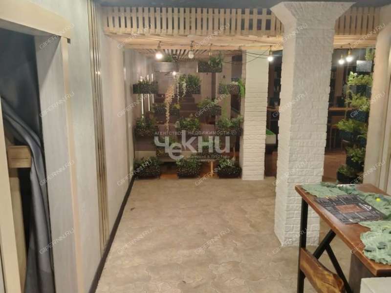 помещение под недвижимость под общепит на улице Пискунова