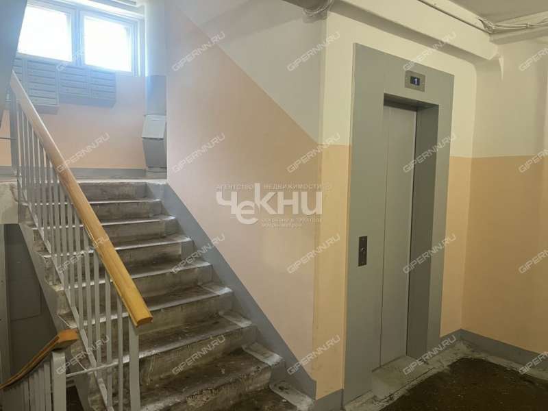 двухкомнатная квартира на улице Верхнепечёрская дом 12 к2