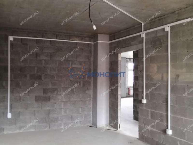 четырёхкомнатная квартира на Полтавской улице дом 15