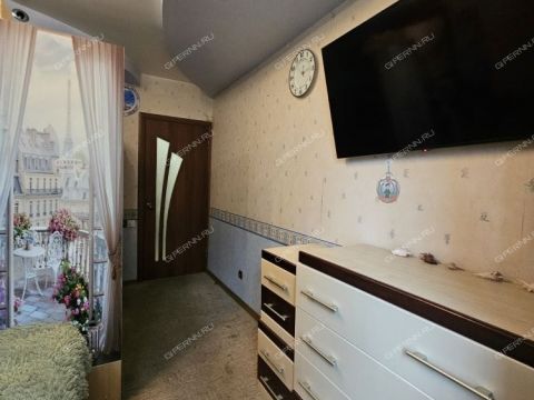 2-komnatnaya-ul-strokina-d-3a фото