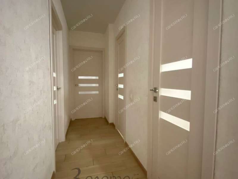 трёхкомнатная квартира на улице Новокузнечихинская дом 2