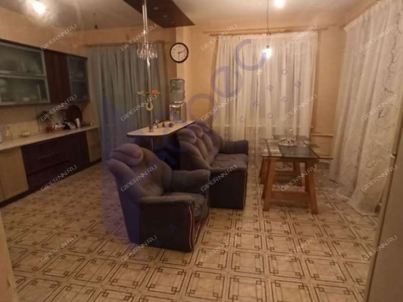 здание под коммерческую недвижимость в Вадском проезде