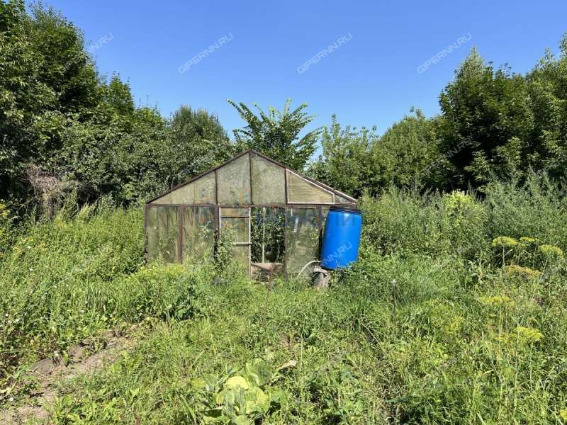 дом на Центральной улице село Настино