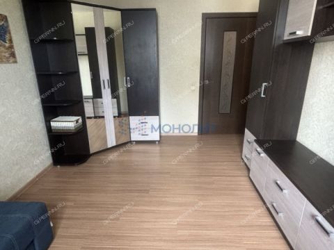3-komnatnaya-ul-sergeya-akimova-d-22 фото