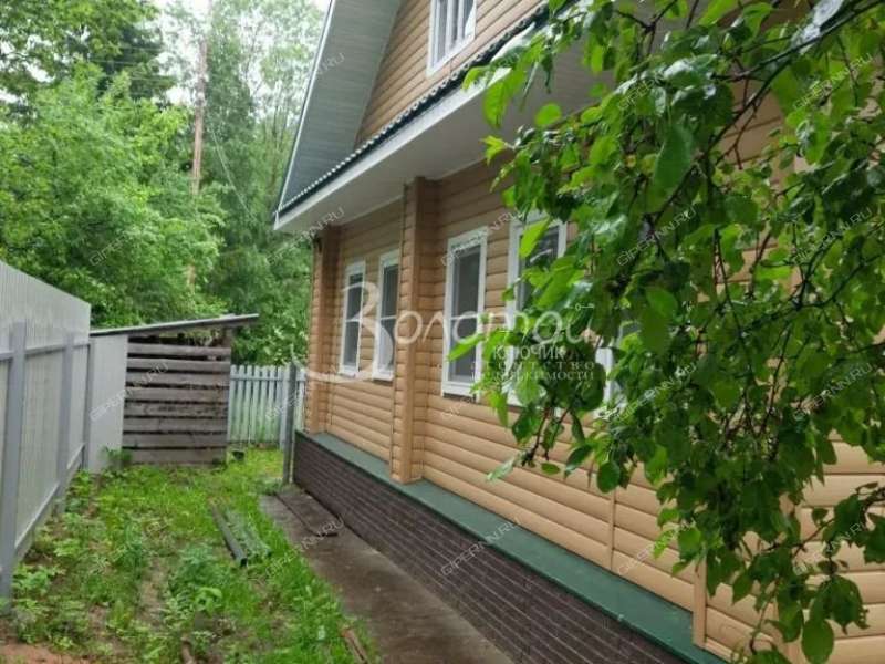 дом на Хмельничное деревня Хмельничное