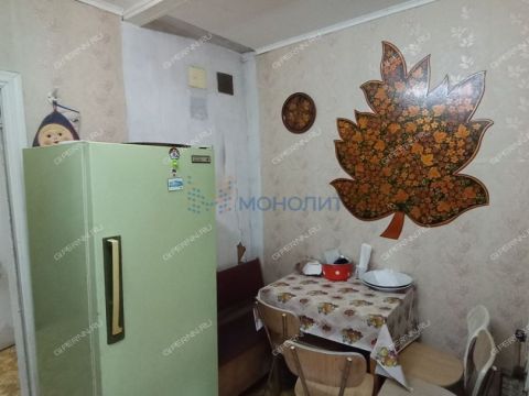 dom-poselok-oktyabrskiy-gorod-bor-gorodskoy-okrug-bor фото