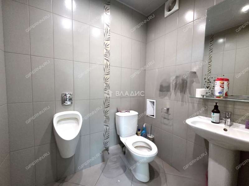 помещение под офис на улице Братьев Игнатовых