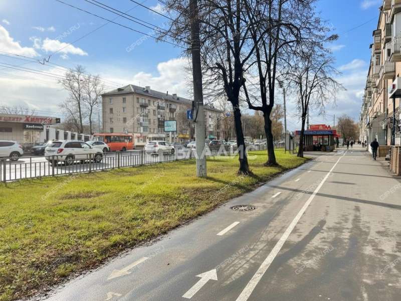 помещение под торговую площадь на проспекте Ленина