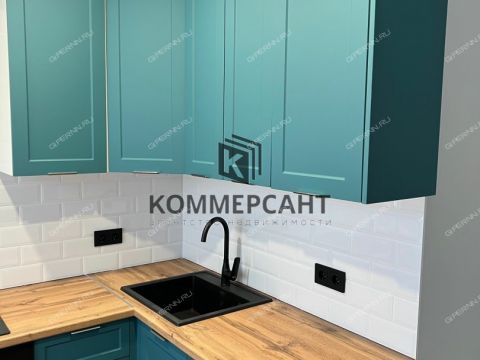 3-komnatnaya-ul-melnikova-pecherskogo-d-9 фото