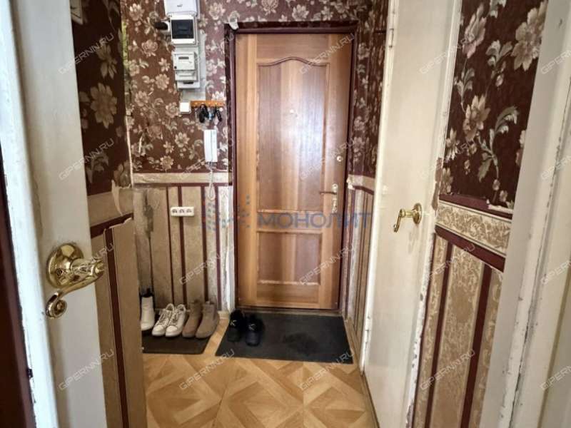 трёхкомнатная квартира на улице Красных Зорь дом 17