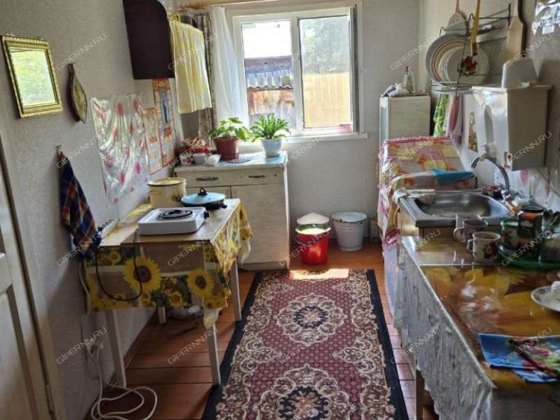 дом на улице Победы село Валки