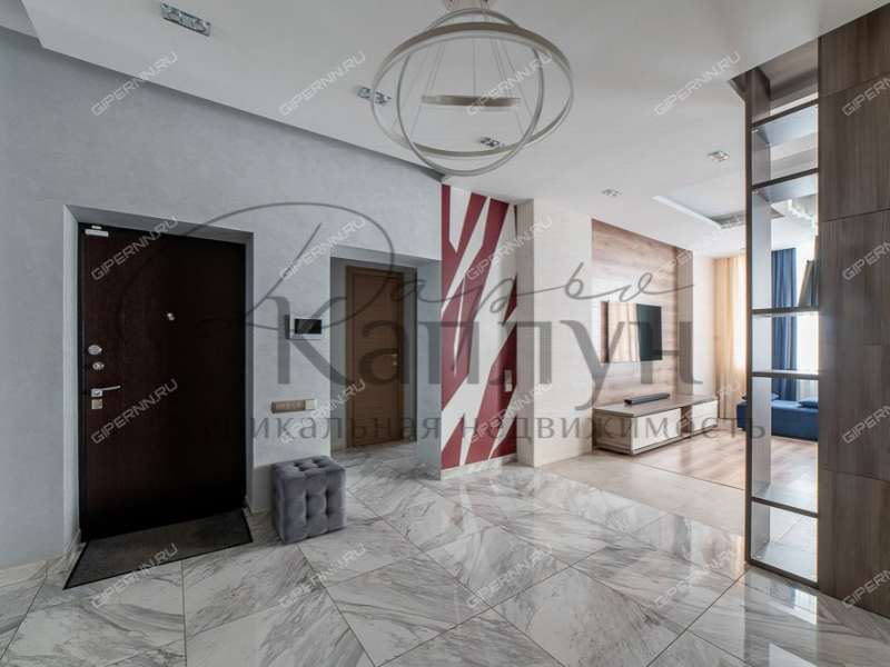 пятикомнатная квартира на улице Воровского дом 24