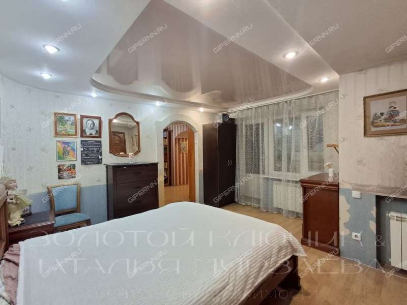 пятикомнатная квартира на улице Маршала Казакова дом 6а