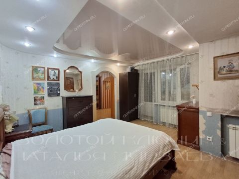 5-komnatnaya-ul-marshala-kazakova-d-6a фото