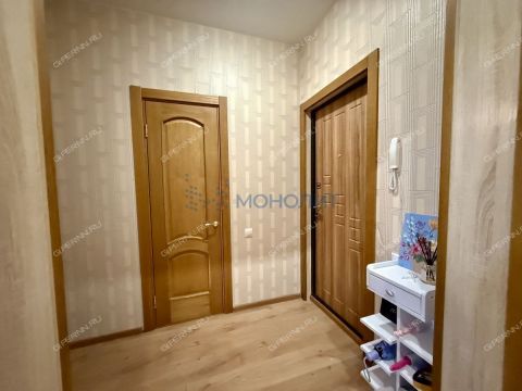 1-komnatnaya-b-r-60-letiya-oktyabrya-d-23-k4 фото