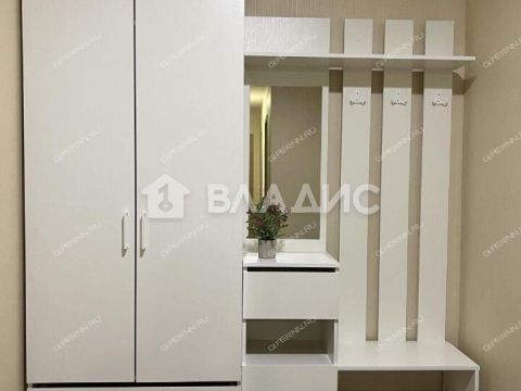 3-komnatnaya-ul-levoberezhnaya-d-5 фото