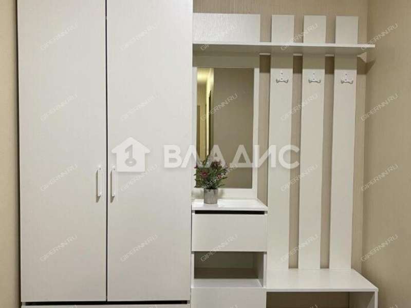 трёхкомнатная квартира на Левобережной улице улице дом 5