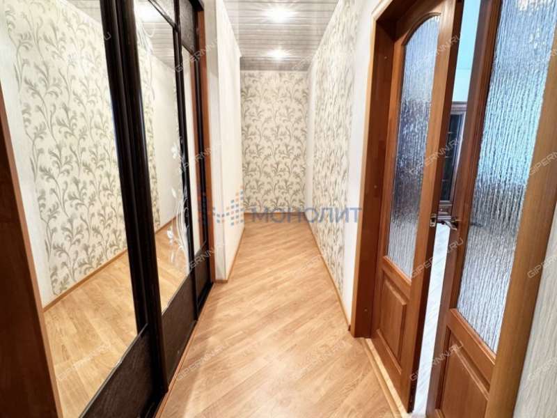 четырёхкомнатная квартира на Керченской улице дом 22