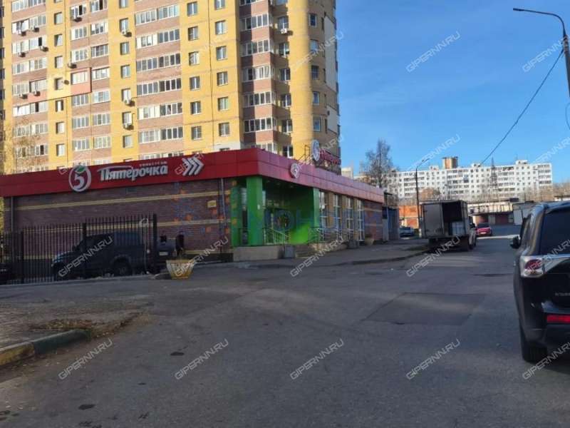 трёхкомнатная квартира на Вятской улице дом 3