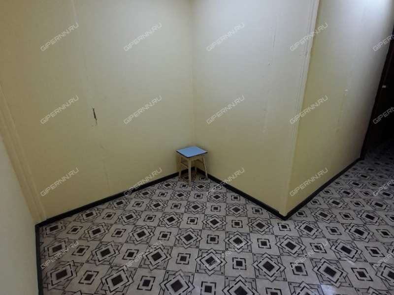 помещение под помещение свободного назначения на улице Черняховского