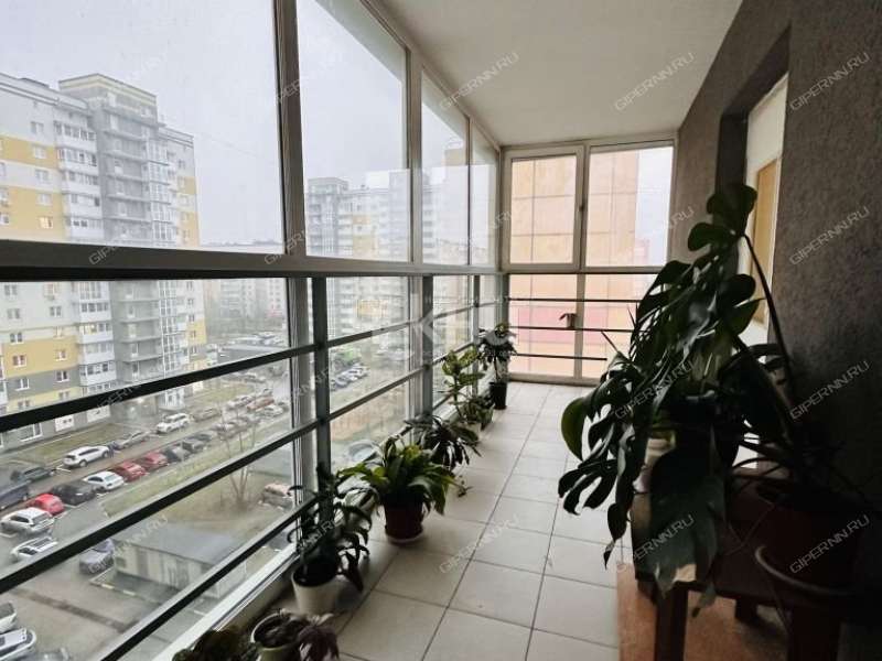 трёхкомнатная квартира на Победной улице дом 16