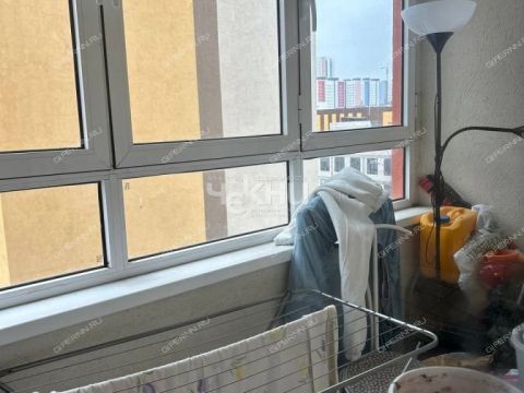 1-komnatnaya-ul-romantikov-d-1 фото