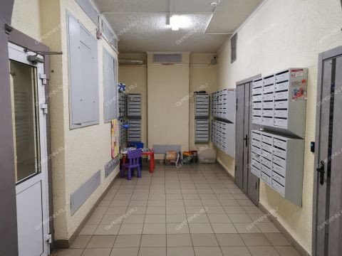 1-komnatnaya-b-r-60-letiya-oktyabrya-d-21-k1 фото