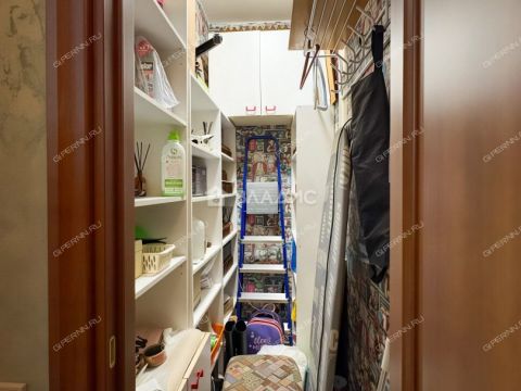 3-komnatnaya-ul-krasnodoncev-d-5 фото