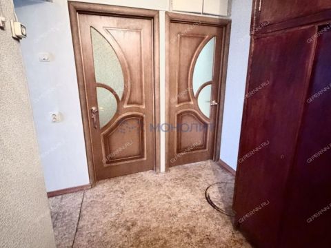 2-komnatnaya-ul-geroya-bykova-d-10 фото