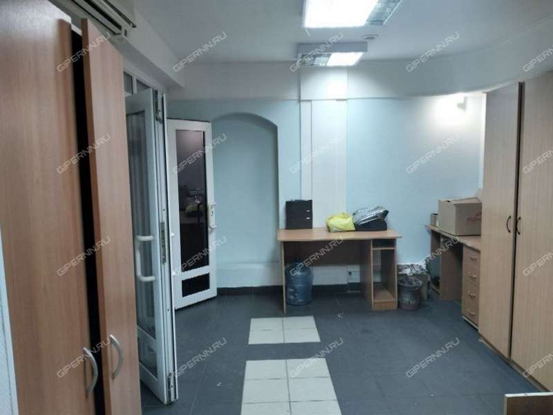 помещение под торговую площадь на Максима Горького ул., д.52