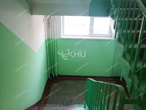 2-komnatnaya-ul-kosmicheskaya-d-56 фото