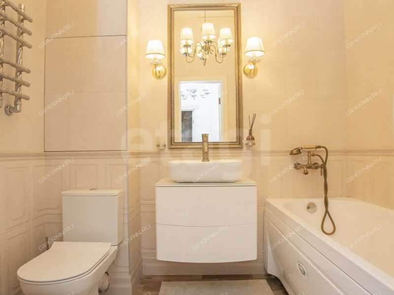 трёхкомнатная квартира на улице Июльских Дней дом 1 к2