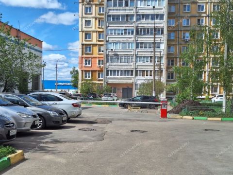 3-komnatnaya-ul-kerchenskaya-d-28 фото