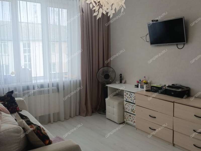 трёхкомнатная квартира на проспекте Кирова дом 7