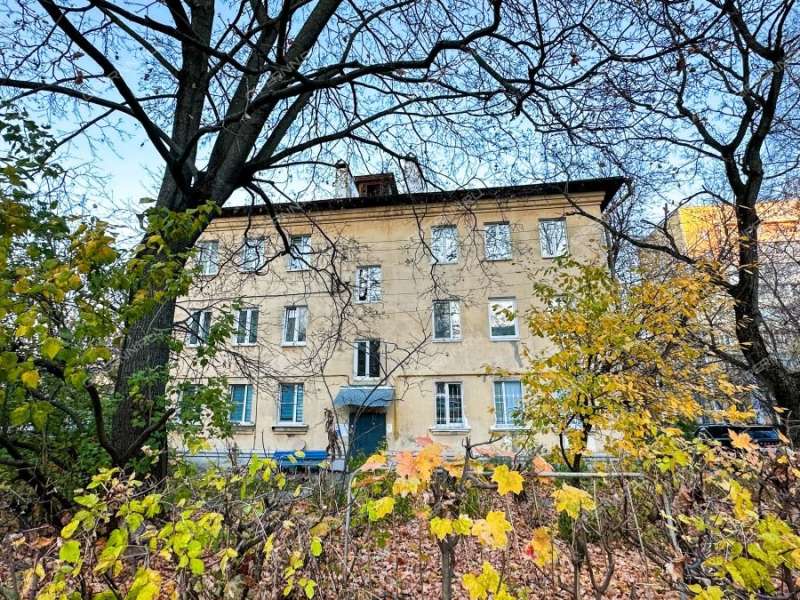 трёхкомнатная квартира на Ошарской улице дом 39а