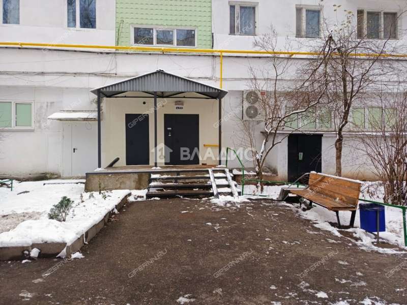 трёхкомнатная квартира на улице Маршала Рокоссовского дом 17