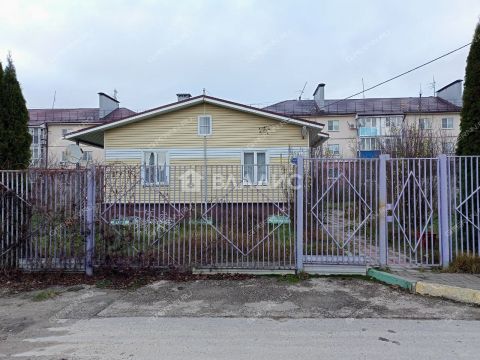 dom-ul-hlebosolnaya-d-4 фото