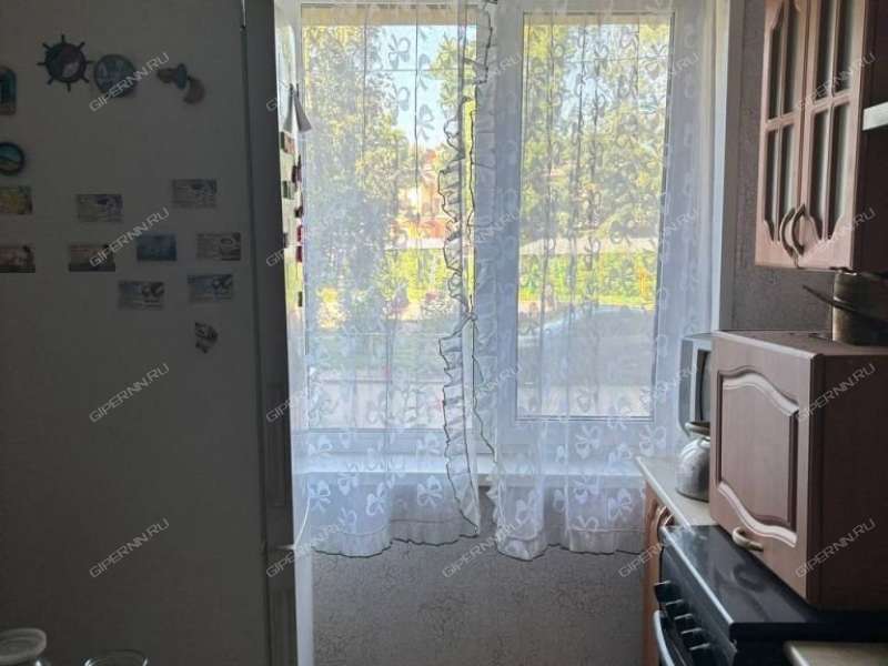 трёхкомнатная квартира на улице Коминтерна дом 22