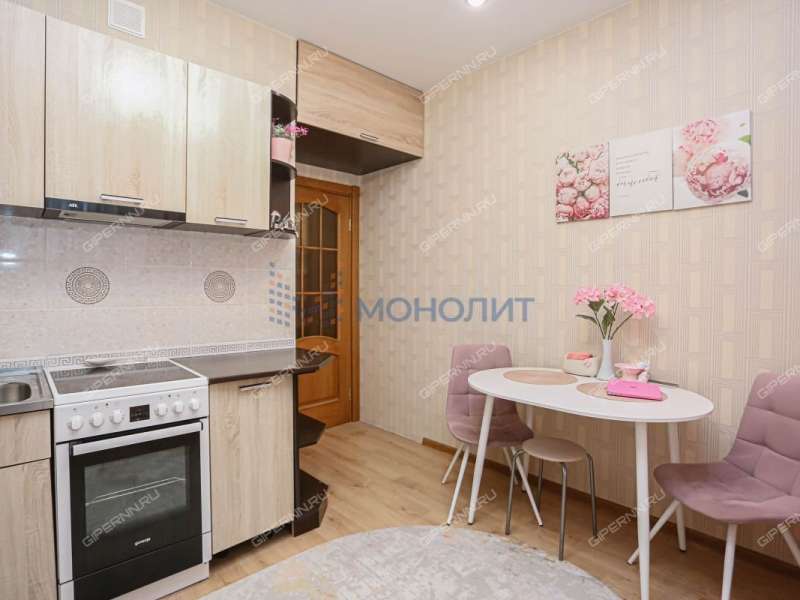 однокомнатная квартира на бульваре 60-летия Октября дом 23 к4