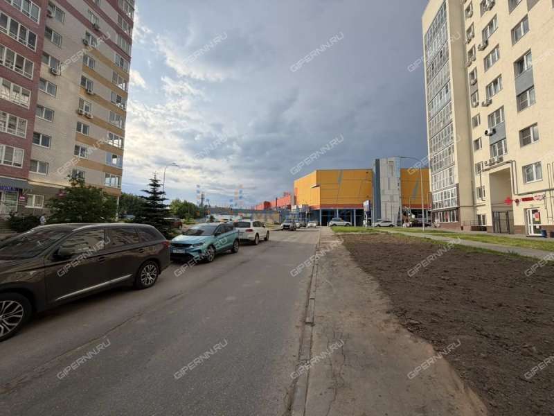 помещение под офис, недвижимость под образовательные учреждения на Деловой улице