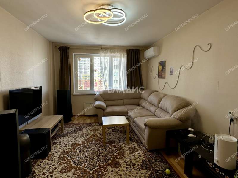 двухкомнатная квартира на улице Академика Сахарова дом 113