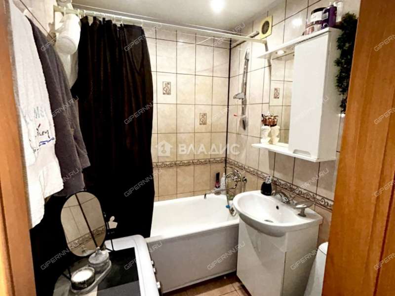 однокомнатная квартира на улице Лескова дом 22