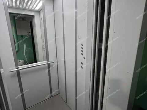 2-komnatnaya-ul-admirala-makarova-d-6-2 фото